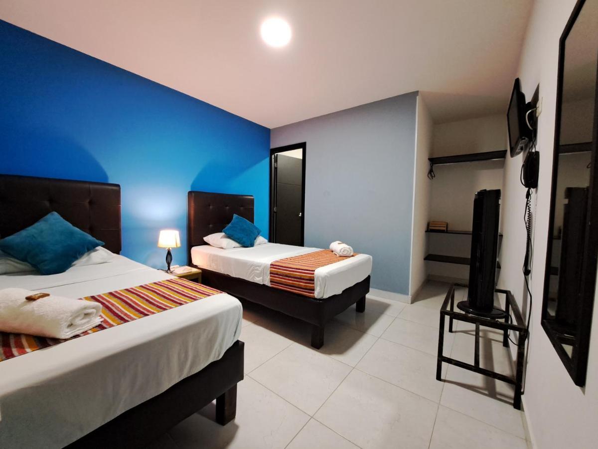 Hotel 9-25 佩雷拉 外观 照片